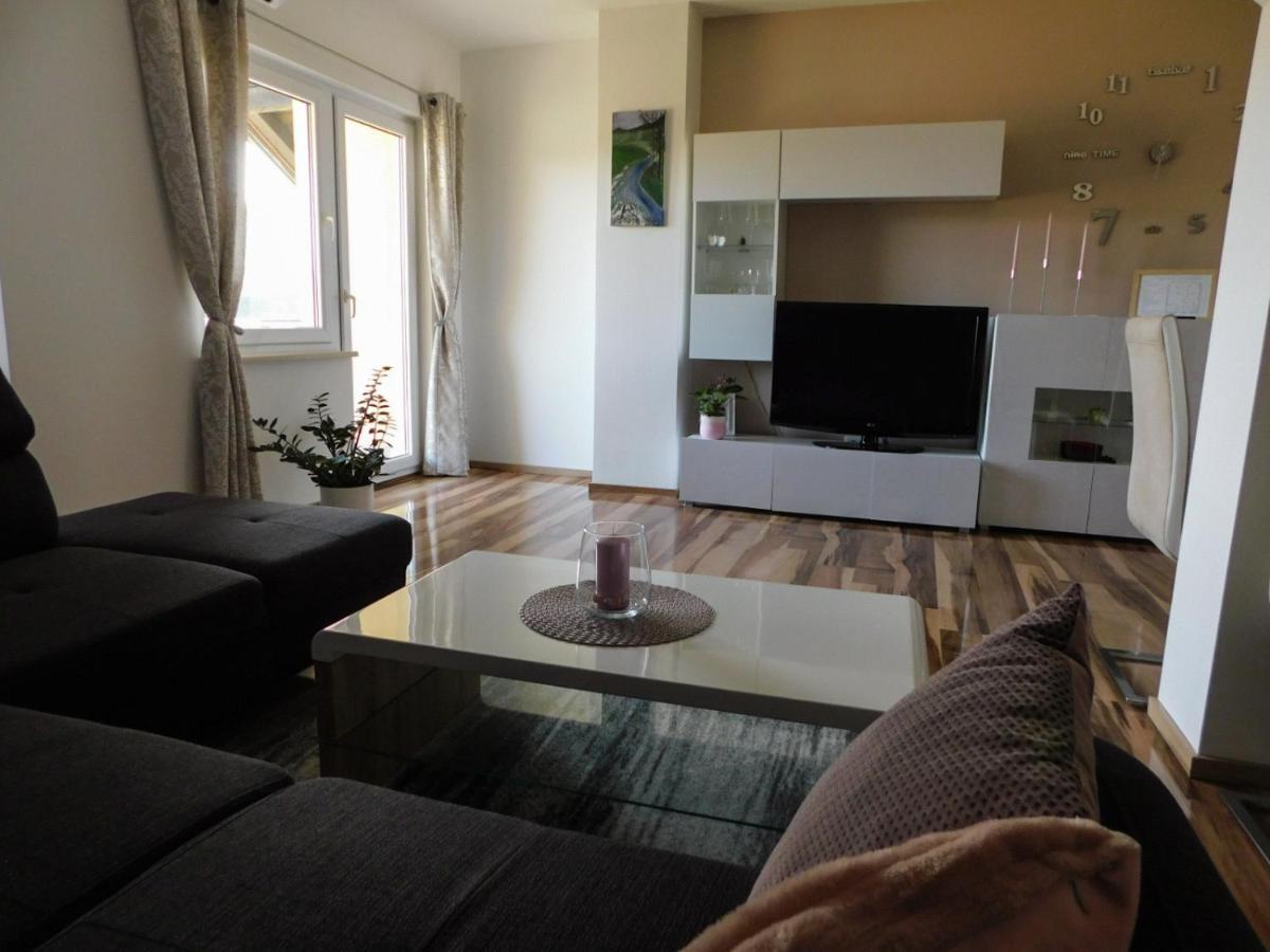 Apartman Lara Оточац Екстер'єр фото