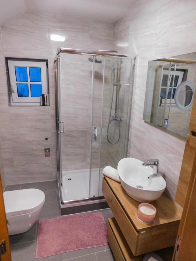 Apartman Lara Оточац Екстер'єр фото