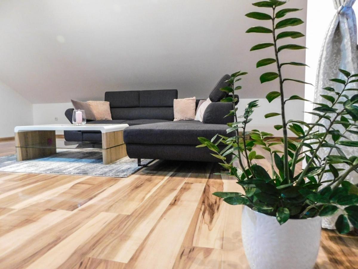 Apartman Lara Оточац Екстер'єр фото