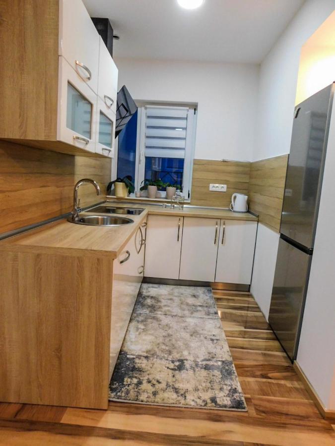 Апартаменти Apartman Lara Оточац Екстер'єр фото